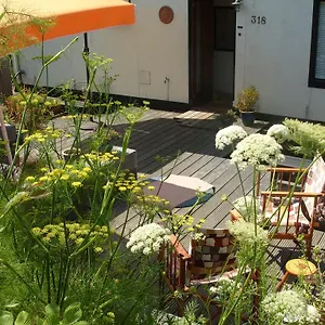https://houseboat-harmony.utrechthotels.net
